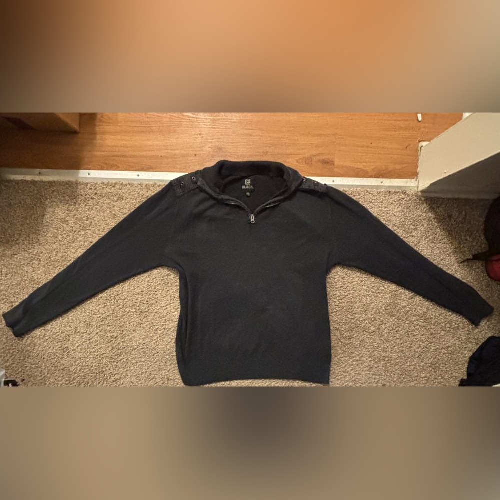 Black Brand Mens XXL 1/4 Zip Up Sweater  Shoulder Patches Military Feel No flaws